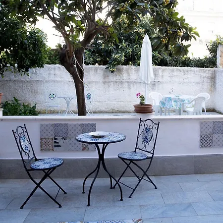 Prato Πανσιόν Τραπάνι
