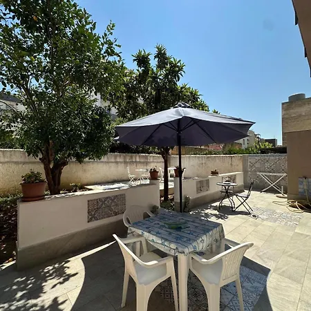 ゲストハウス Valentina House